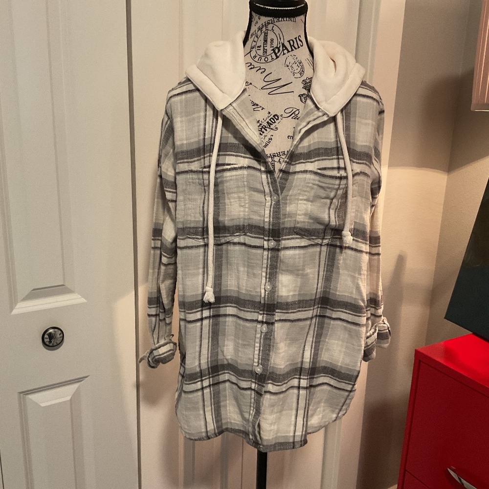Flannel Button Up Hoodie by American Eagle Outfitters